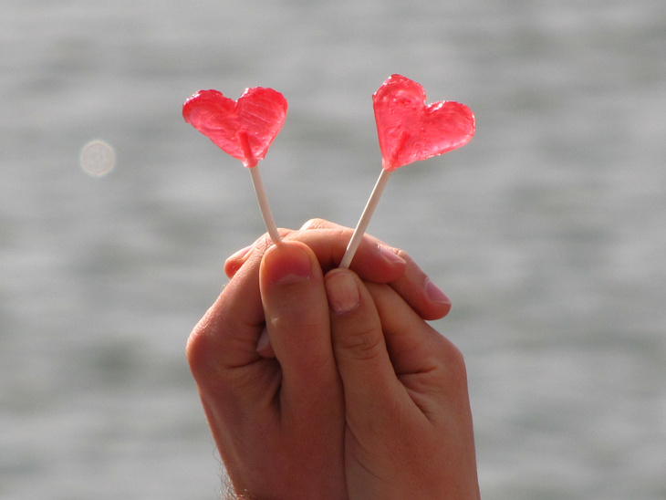 Couple Heart Lollipops